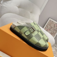 Louis Vuitton Slippers